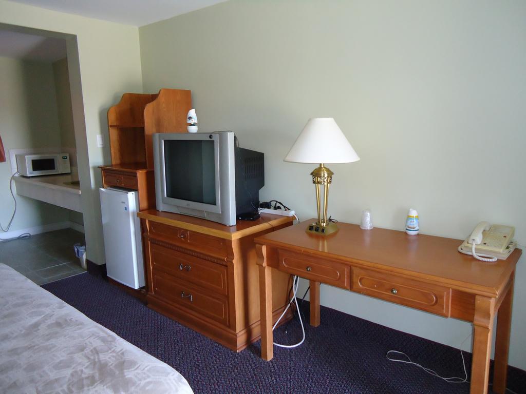 Westmount Motel Woodstock Buitenkant foto