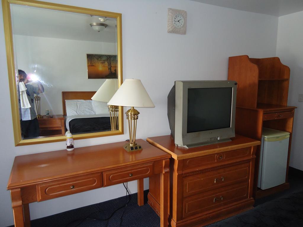 Westmount Motel Woodstock Buitenkant foto